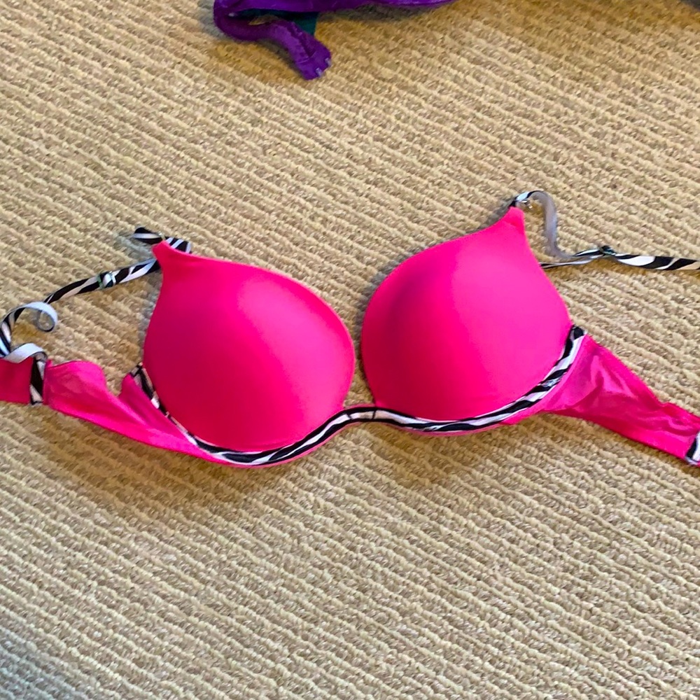Victoria secret very sexy push up plunge bra